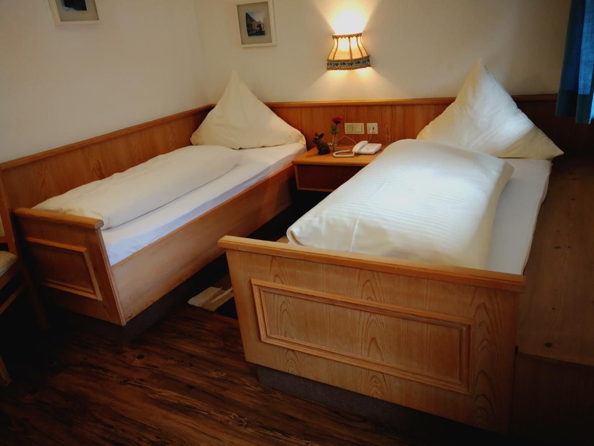 Hotel Pfrontener Hof ภายนอก รูปภาพ